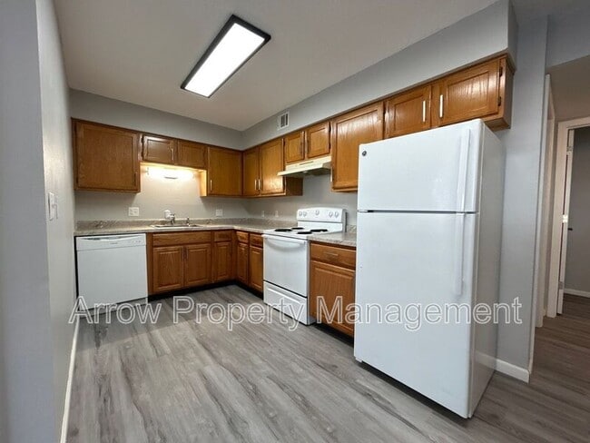 Building Photo - 1009 14th St