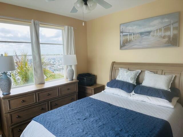 Building Photo - 975 NW Flagler Ave