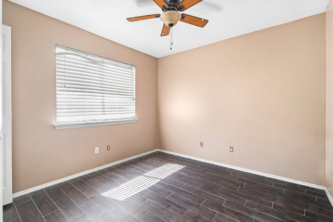 Building Photo - 5202 Gawain Dr