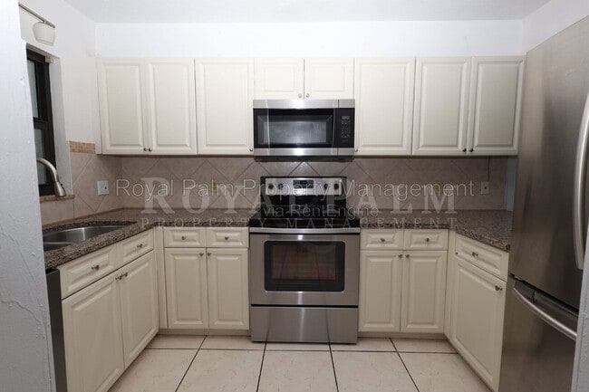 Building Photo - 26510 Southern Pines Dr