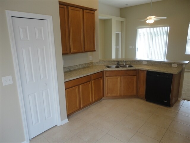 Building Photo - 8807 Sandy Plains Dr