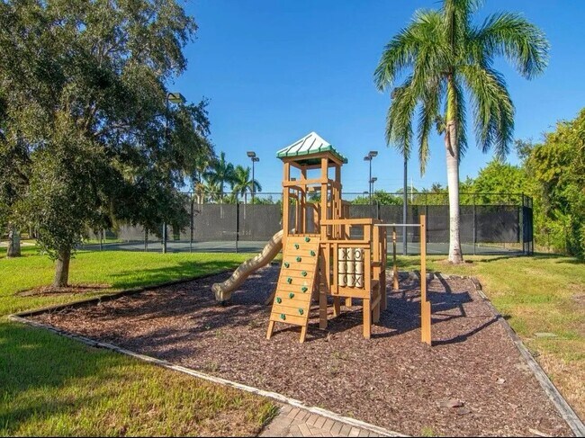 Building Photo - 6535 Caicos Ct
