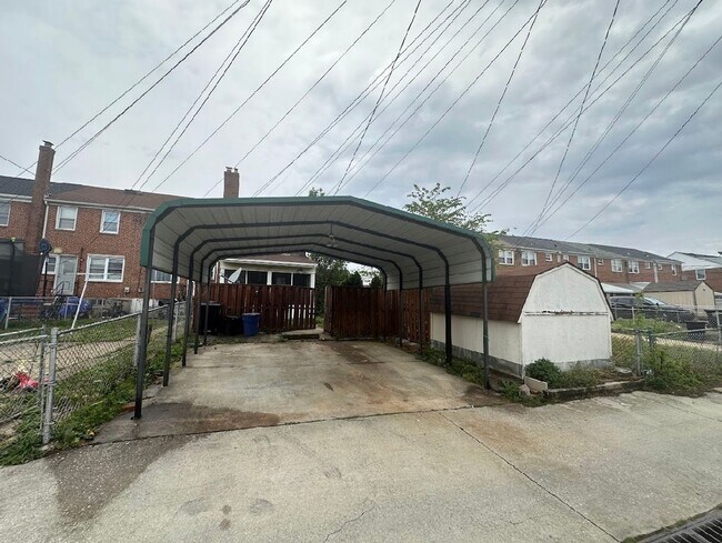 Building Photo - Spacious Three Bedroom House In Baltimore ...
