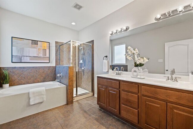 Building Photo - 3721 Pine Needle Cir