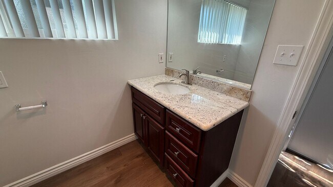 Building Photo - Incredible Remodled 4 bedroom House