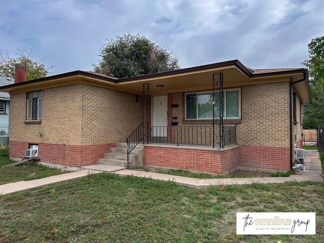 Building Photo - Hazel Ct