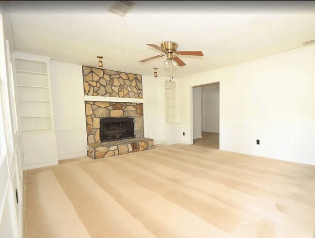 Building Photo - 1495 Haynes Ct SW