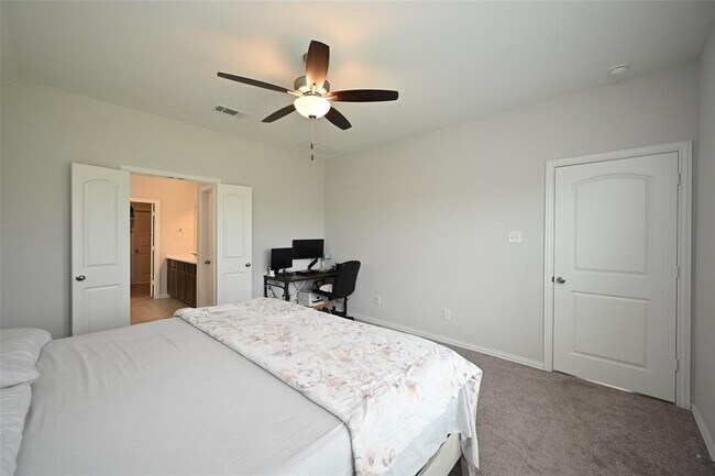 Building Photo - 8210 Vida Costa Dr