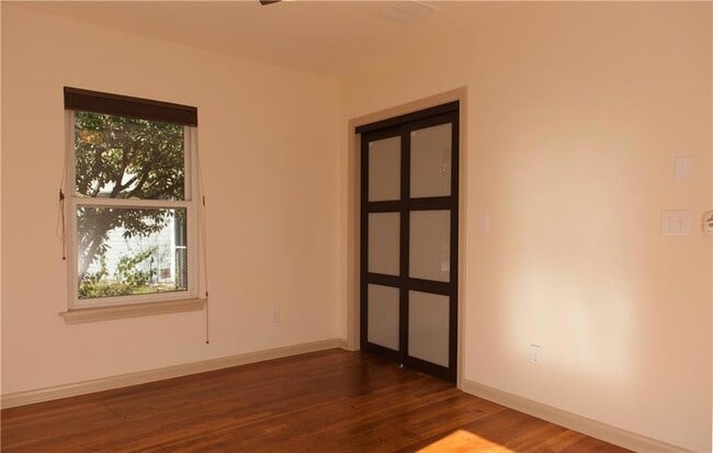 Building Photo - 5700 Avenue F