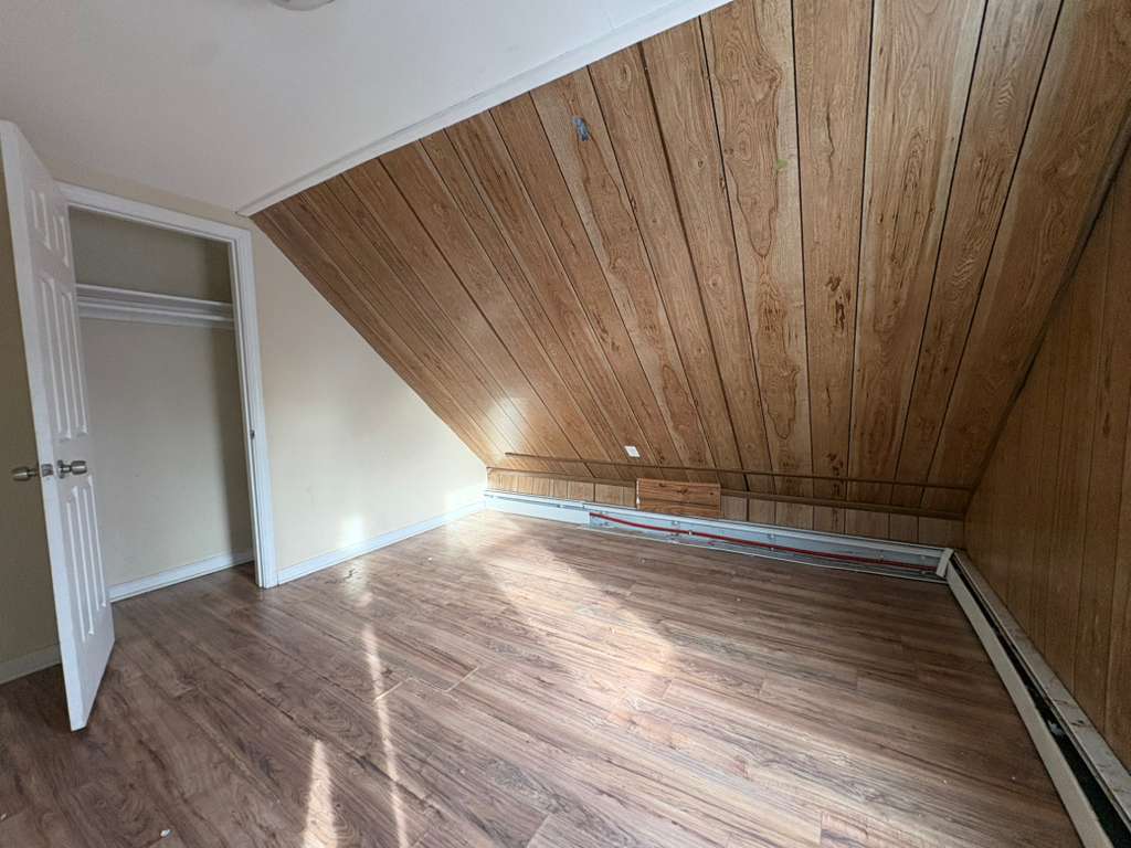 Building Photo - 253 W Ivy St