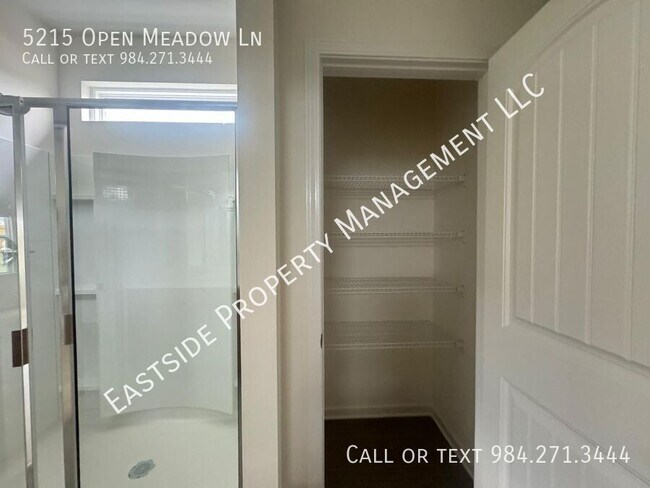 Building Photo - 5215 Open Mdw Ln