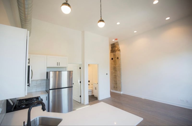 Building Photo - 417 W North Ave