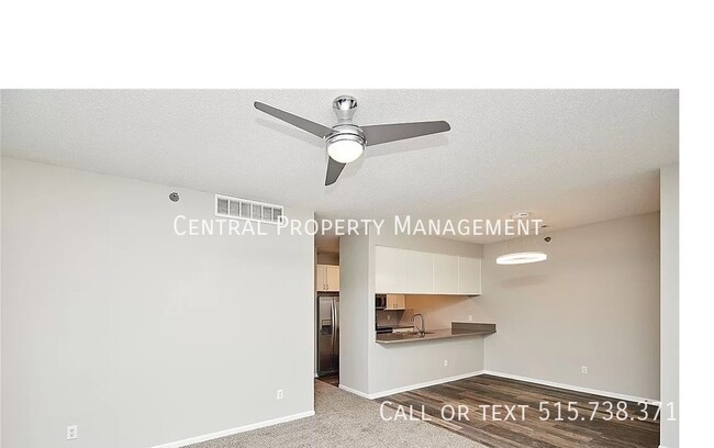 Building Photo - 1340 SE Florence Dr