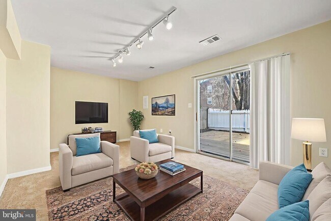 Building Photo - 15256 Waterwheel Terrace