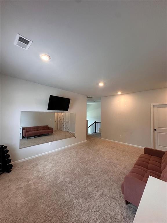 Building Photo - 205 Birdie Cir