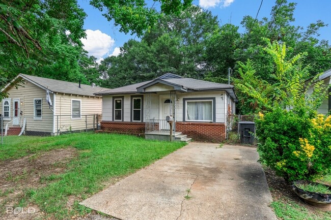 Building Photo - Home For Rent!