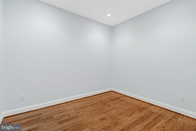 Building Photo - 1620 Massachusetts Ave SE