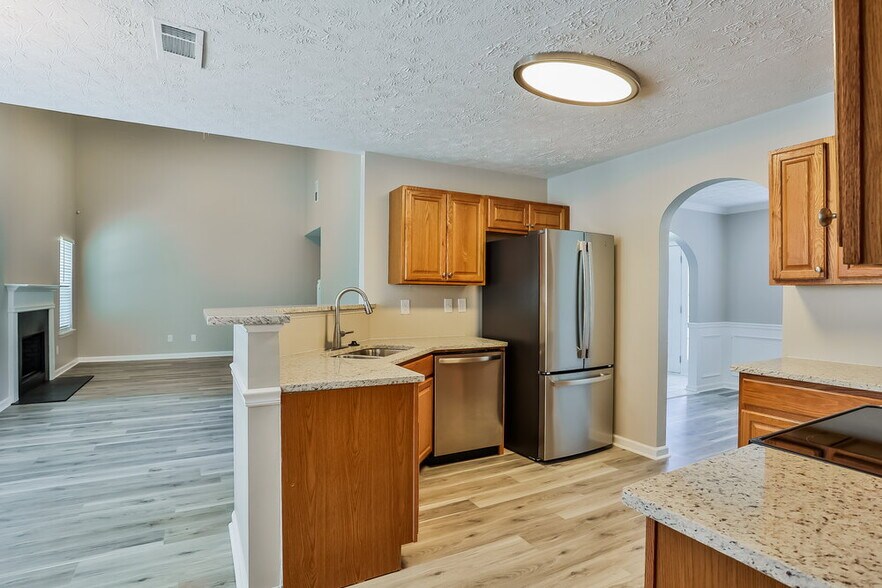 Building Photo - 625 Blueangel Dr