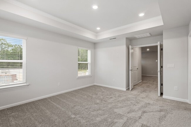 Building Photo - 6023 Enclosure Way