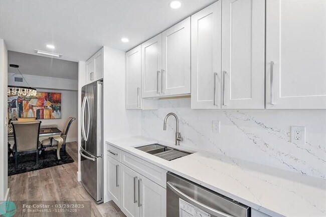 Building Photo - 3400 Galt Ocean Dr