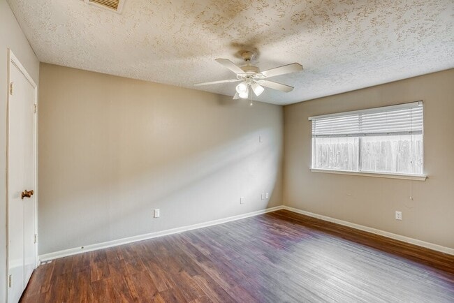 Building Photo - 20070 N Navaho Trail