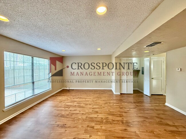 Building Photo - Delmar Dr. 2510/2512