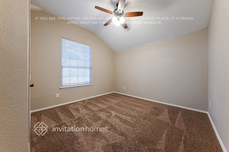 Building Photo - 112 Hackberry Trail
