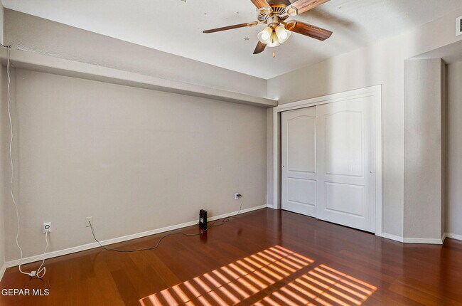 Building Photo - 312 Desert Garden Dr