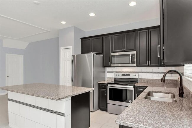 Building Photo - 1225 Countrymen Ct