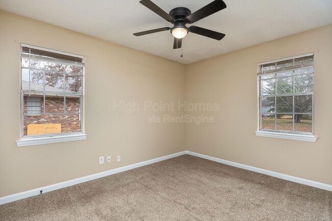 Building Photo - 125 Swafford Rd