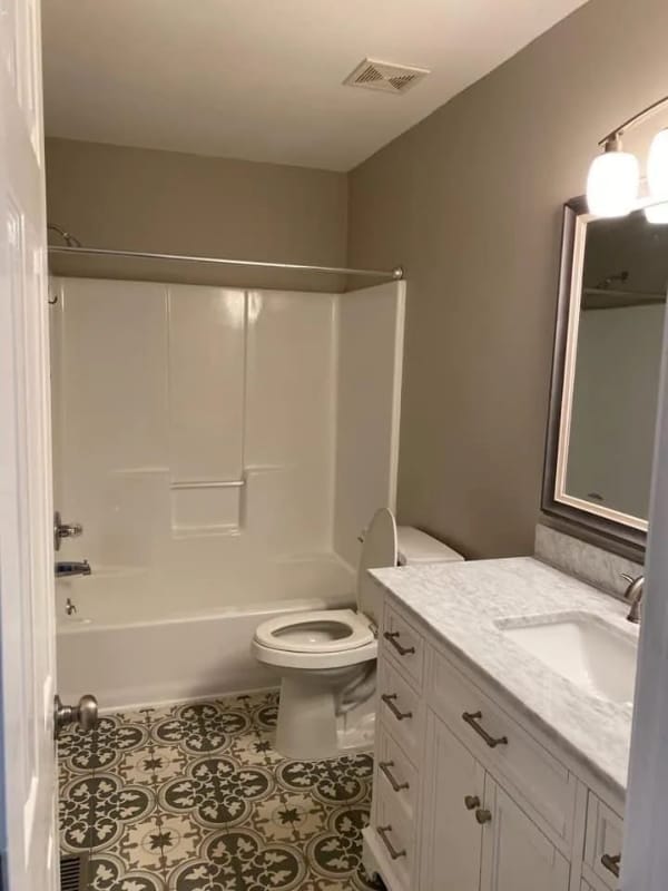 Building Photo - 1328 Hummingbird Dr
