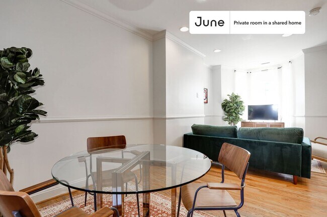 Building Photo - Room in Shared 4 bed/3.5 bath home