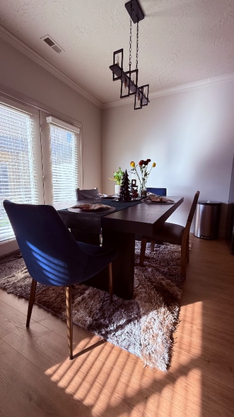 Building Photo - 6784 Sienna Park Ln