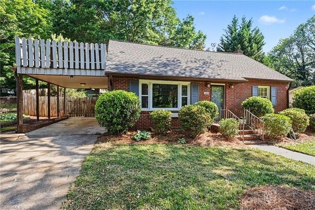 Building Photo - 1249 Wedgewood Dr