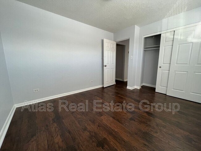 Building Photo - 9870 E Montview Blvd