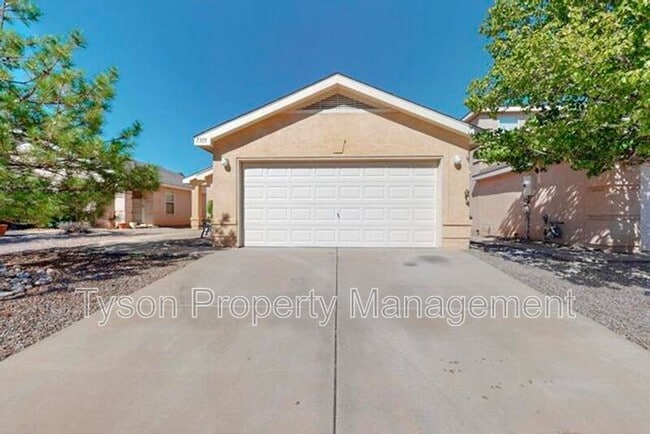 Primary Photo - 7315 Quartzite Ave NW