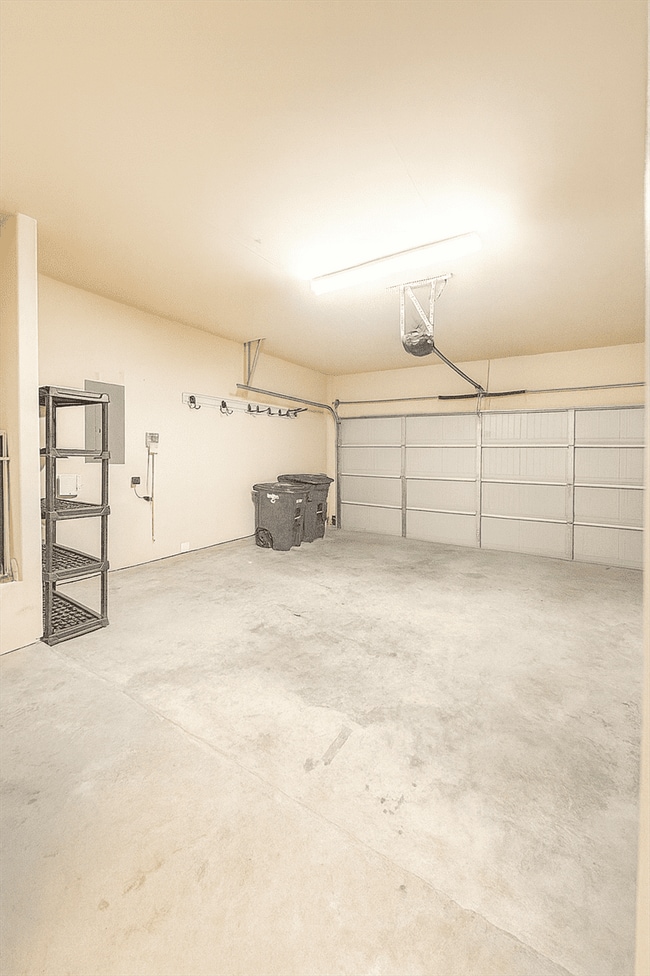 Building Photo - 6628 Hawkins Hill Ln