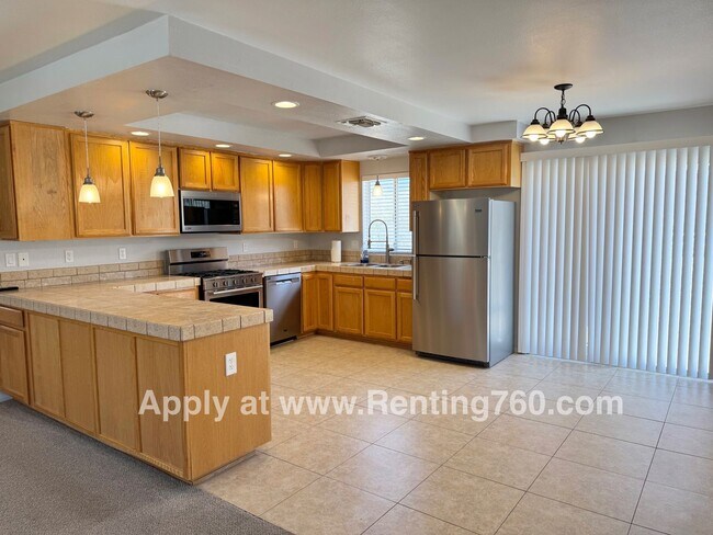 Building Photo - Clean and Well Maintained 2 Bed Home Near Military base