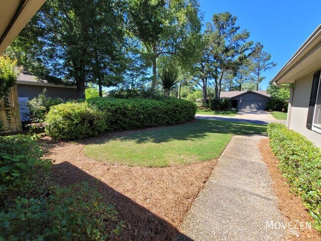 Building Photo - 7112 Key Pointe Dr