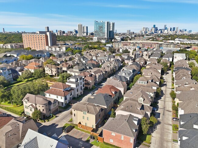 Building Photo - 6343 Mystic Bridge Dr