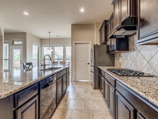 Building Photo - 2500 Cordgrass Ln