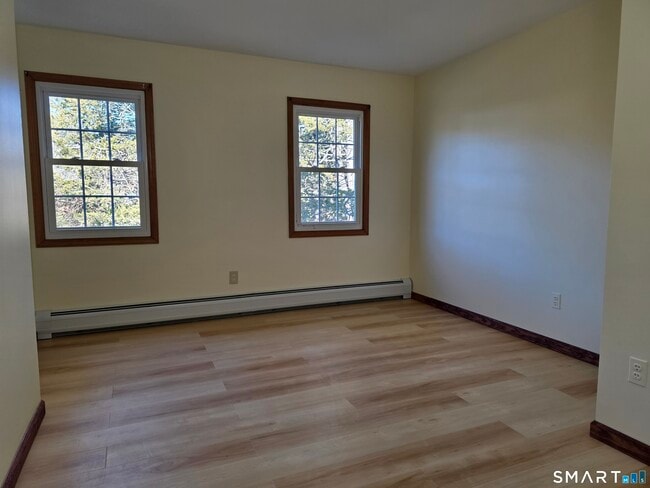 Building Photo - 29 Brook Pine Dr