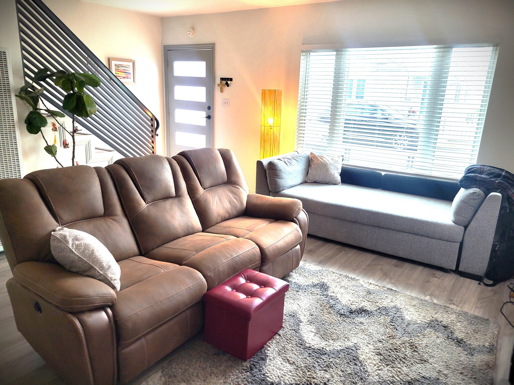 Building Photo - 211 13th St