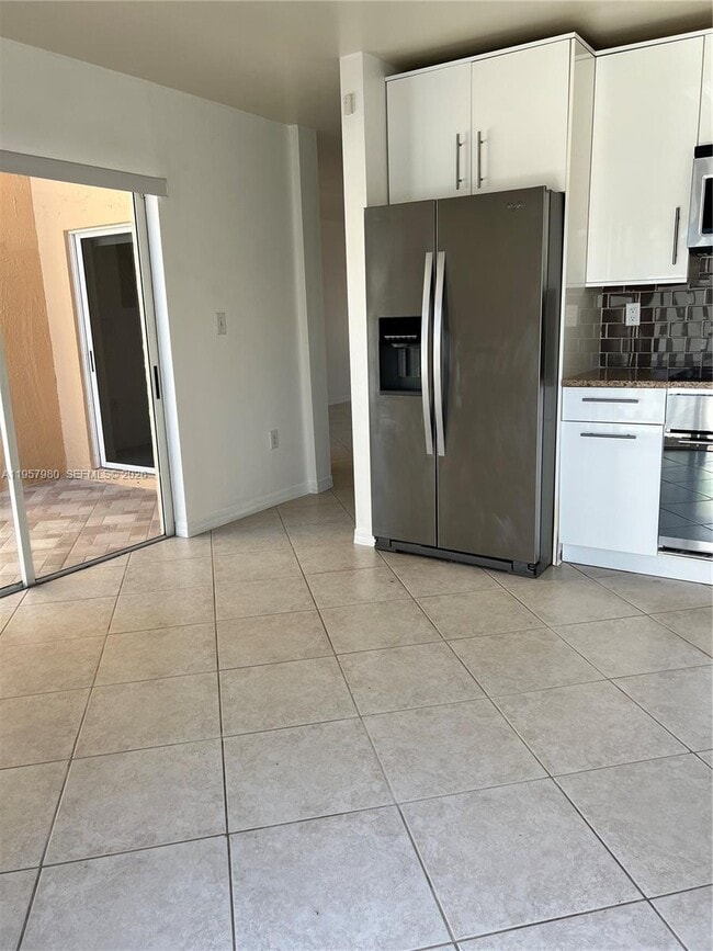 Building Photo - 3810 SW 153rd Pl