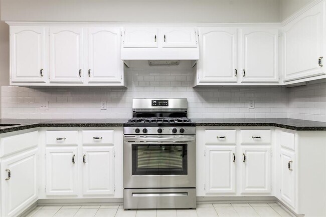 Building Photo - 3806 Deer Falls Ct