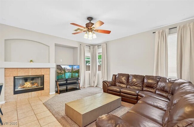 Building Photo - 233 Lynbrook St