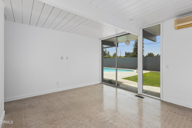 Building Photo - 3832 E Casselle Ave