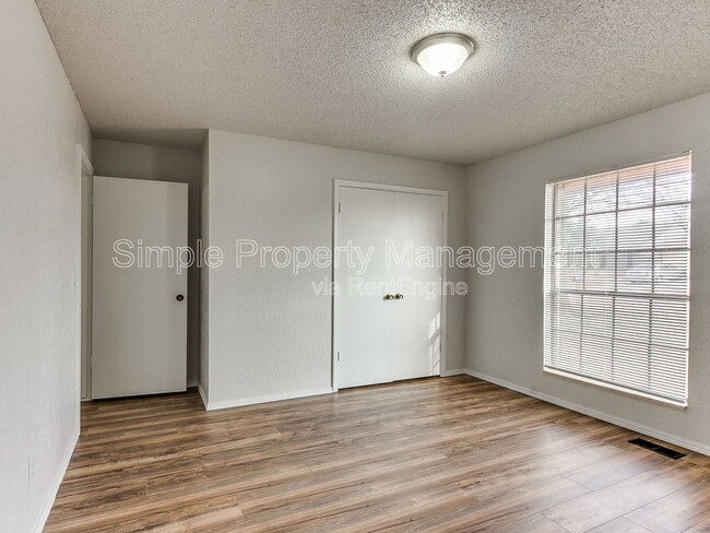 Building Photo - 5713 NW 114th St