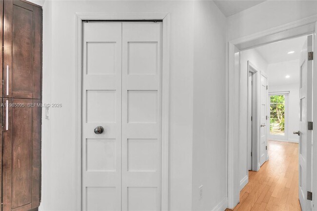 Building Photo - 776 NE 74th St