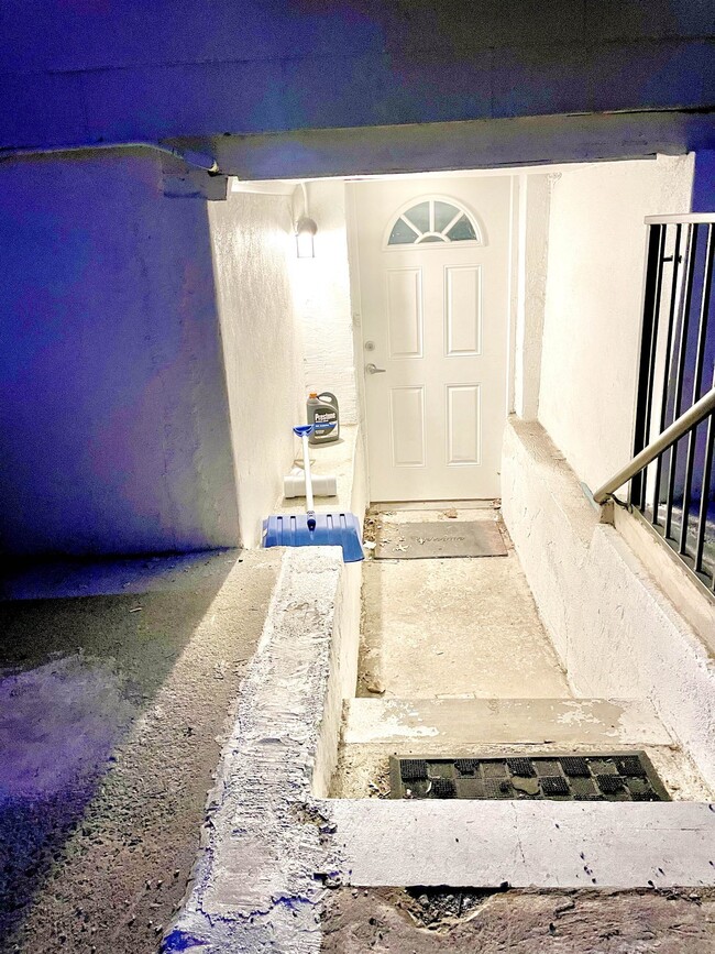 Building Photo - 188 Palisade Ave